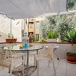 Casina Di Alo E Ala *